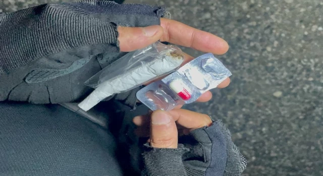 Adıyaman’da uyuşturucu kullanıcısını polis paniği yakalattı