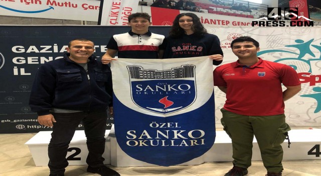 SANKO Okulları Yüzücüleri Bölge Birincisi Ve Üçüncüsü Oldu