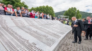 Srebrenitsa Soykırımı’nın kurbanları Bosna-Hersek’te 27’nci kez anıldı